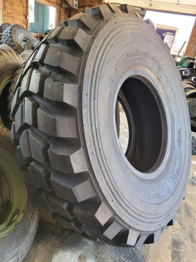 20.5 25 loader tires