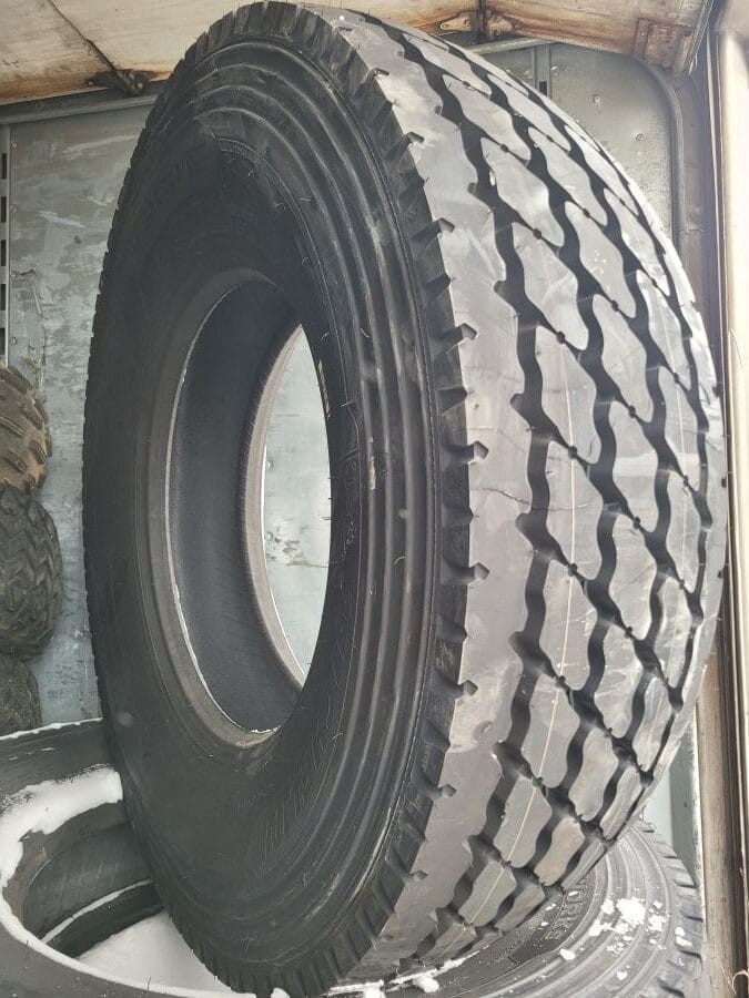 315/80R22 5 steer tires