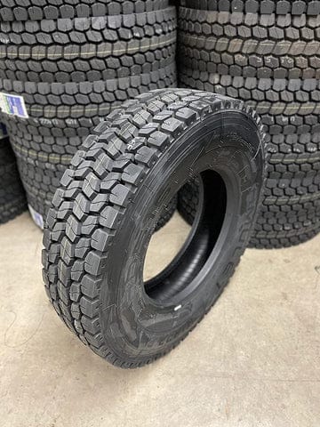 11R22.5 Drive Truck Tire for Sale