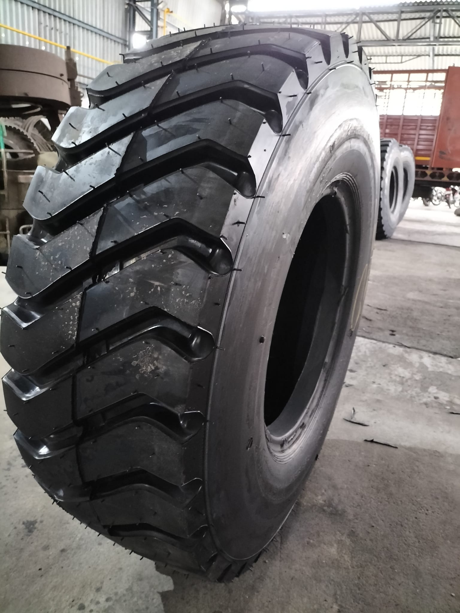 17.5 25 loader tires